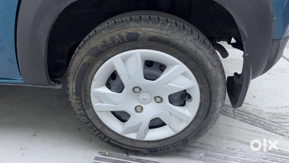 Renault Kwid 1.0 Rxt Amt, 2023, Petrol