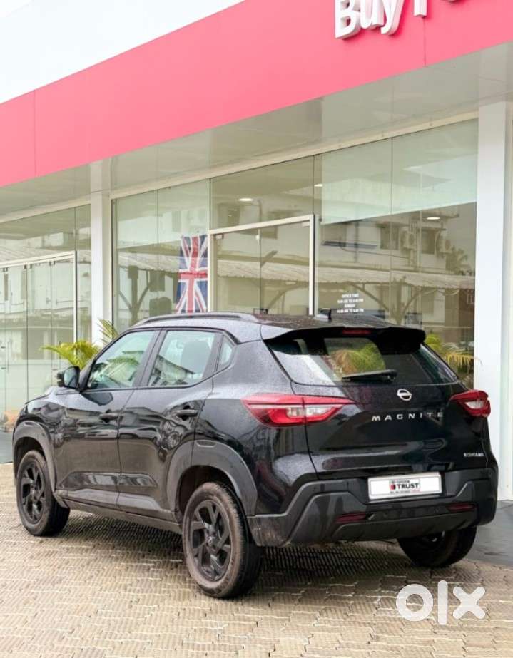 Nissan Magnite Kuro Edition Petrol Amt, 2024, Petrol