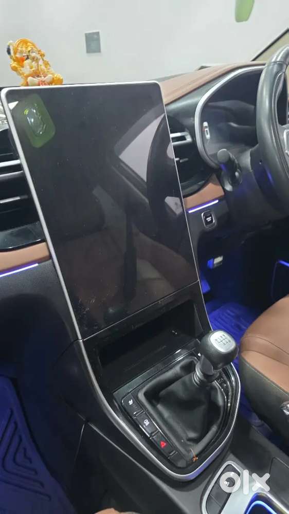 Mg Hector Plus Diesel 6 Seater