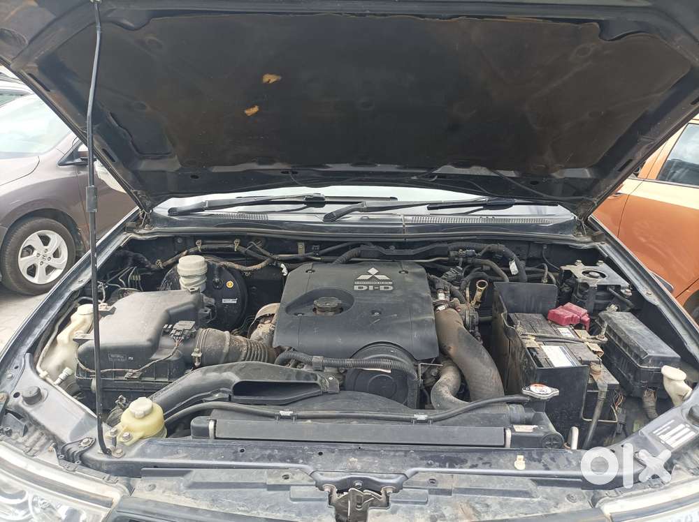 Mitsubishi Pajero Sport 2.5 Automatic, 2015, Diesel