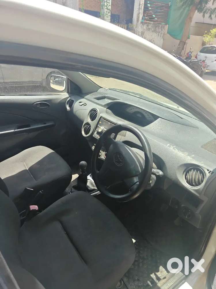 Toyota Etios Liva 2012