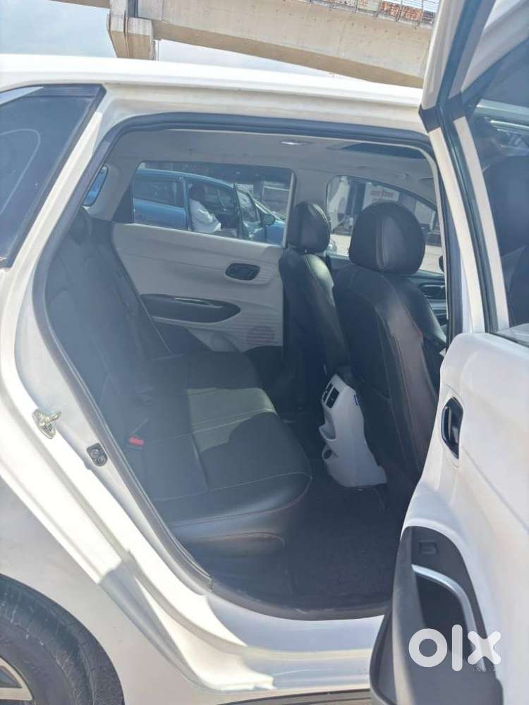 Hyundai I20 Asta (o) 1.2 Mt, 2024, Petrol