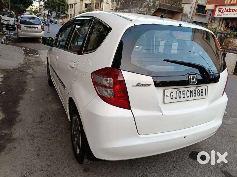 I Want To Sell My Honda Jazz Car.