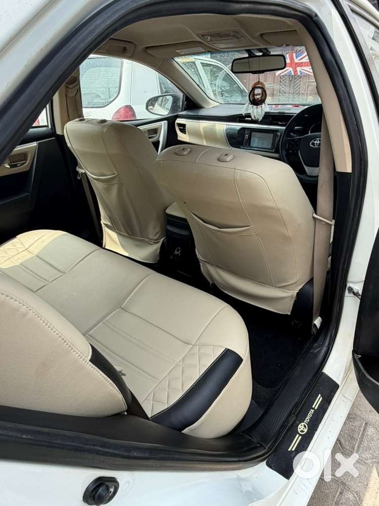 Toyota Corolla Altis 2016