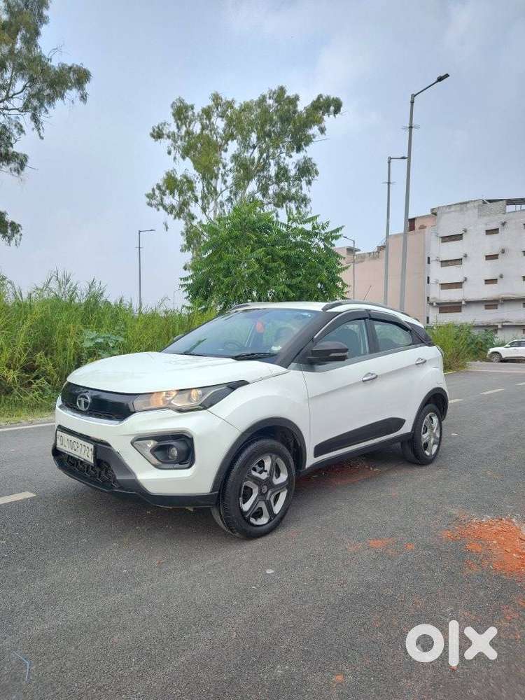Tata Nexon 1.5 Revotorq Xm (s), 2021, Diesel