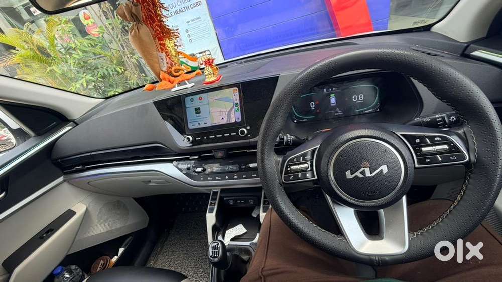 Kia Carens 2023 Petrol Good Condition