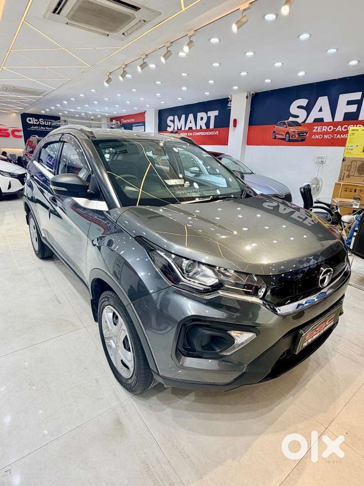 Tata Nexon 1.2 Revotron Xma Amt (s), 2023, Petrol