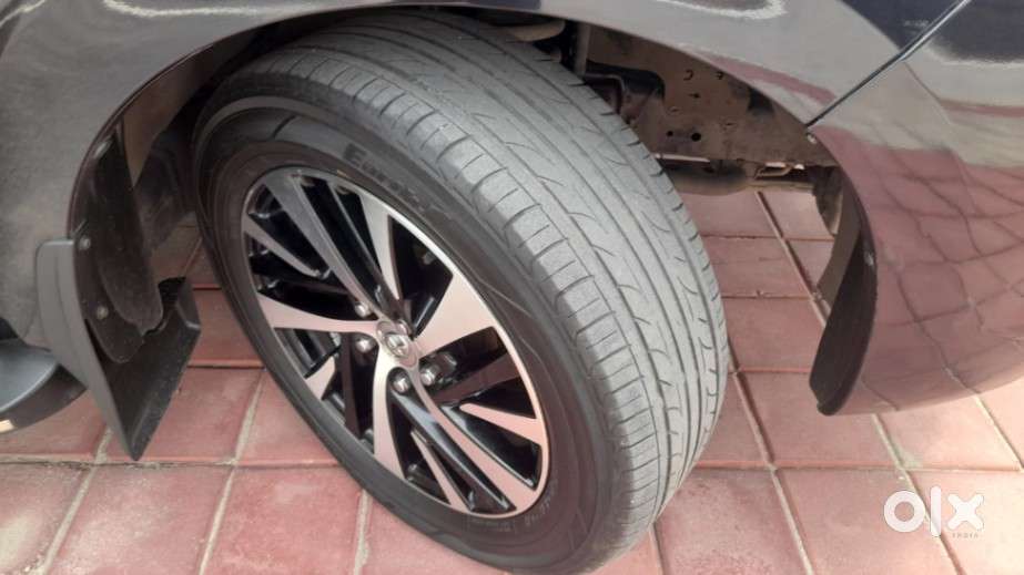 Toyota Innova Crysta Zx 2.4 Diesel 7 Seater, 2021, Diesel