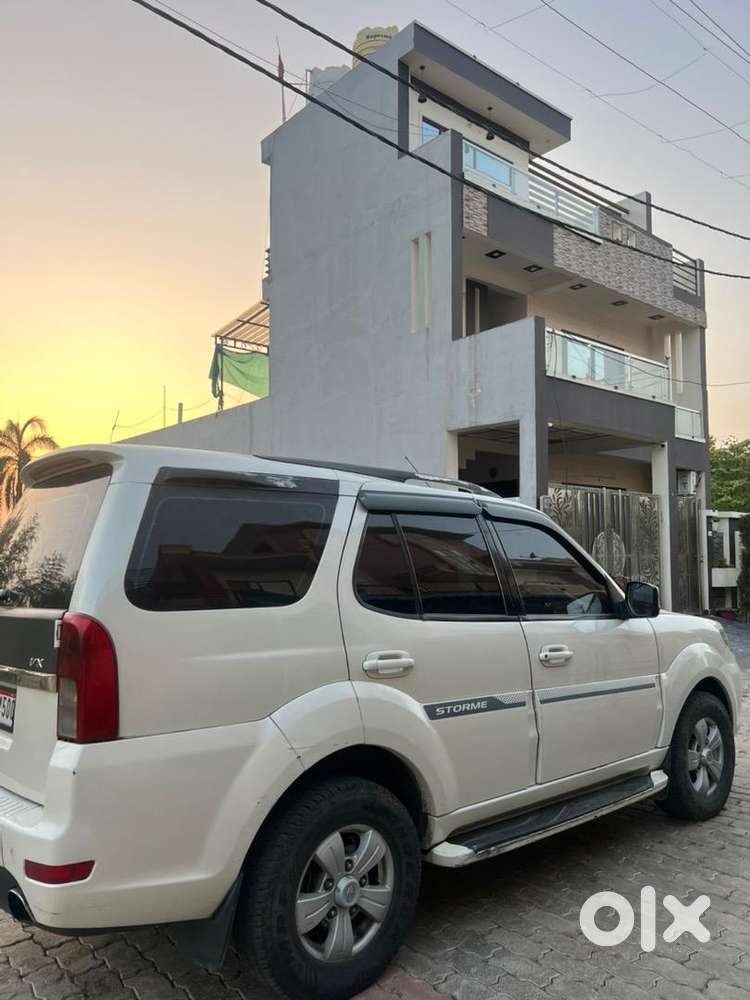 Tata Safari Storme Diesel 2014