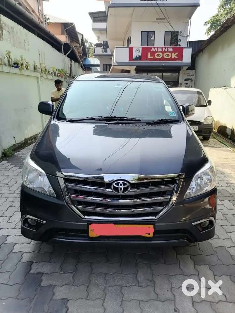 Toyota Innova G4 2015