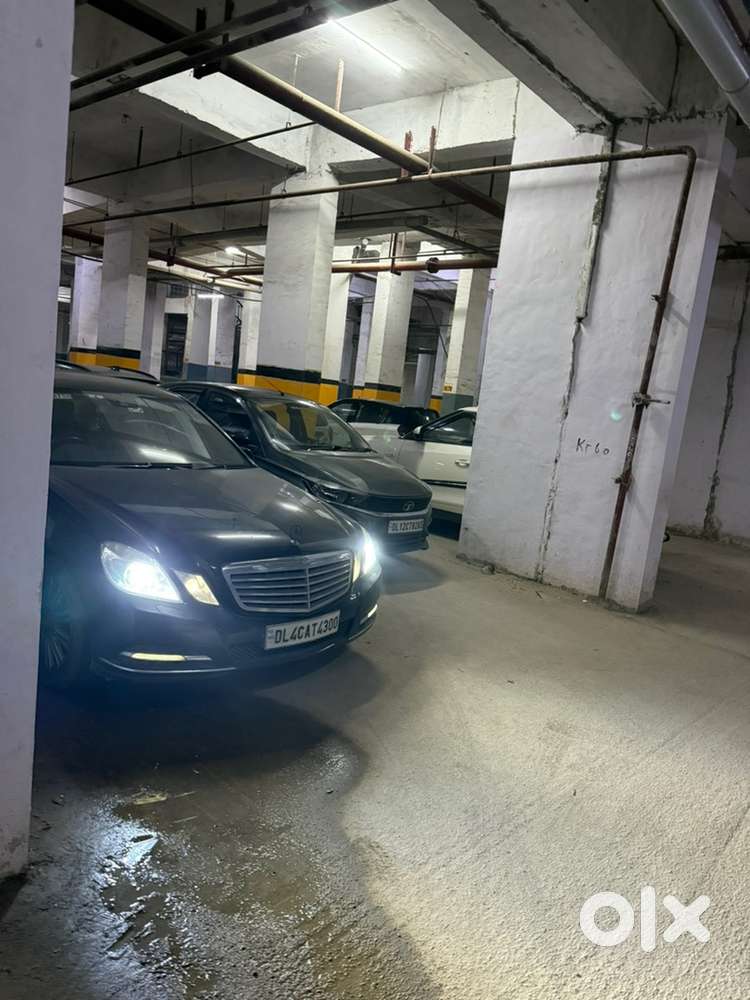 Mercedes-benz E-class 2012 Petrol 110000 Km Driven