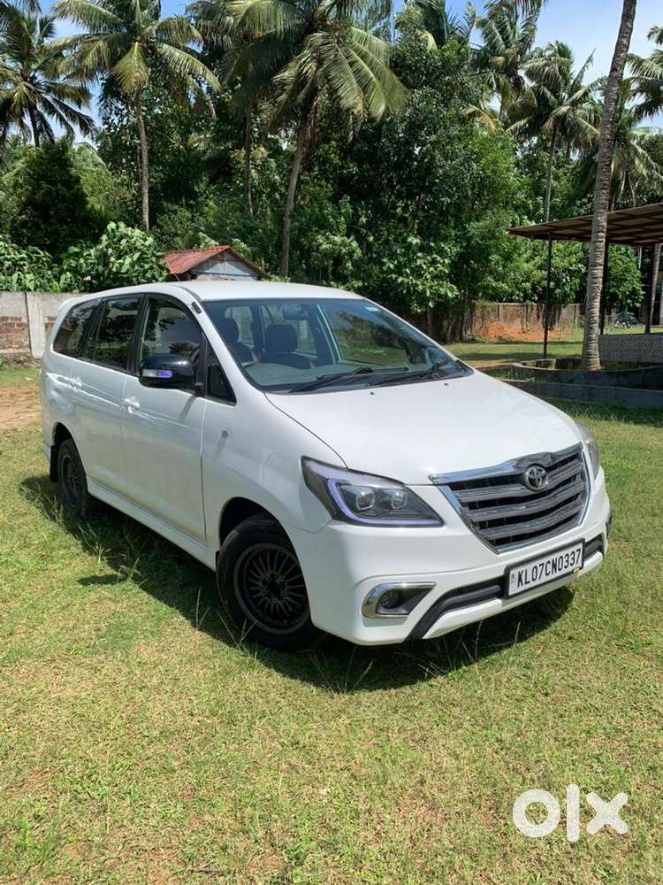 Toyota Innova 2013 Diesel 160000 Km Driven