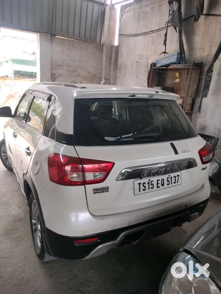 Maruti Suzuki Brezza Zdi 2017 Plus