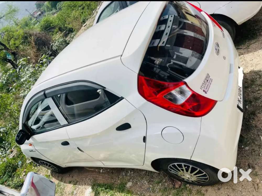 Hyundai Eon 2012 Cng & Hybrids 140000 Km Driven