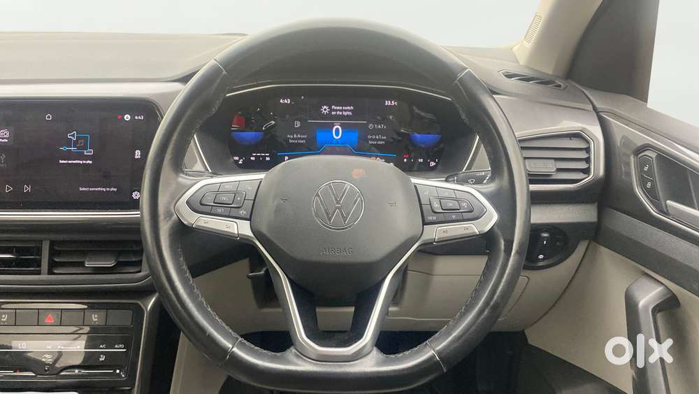 Volkswagen Taigun 1.0 Tsi Topline At, 2022, Petrol