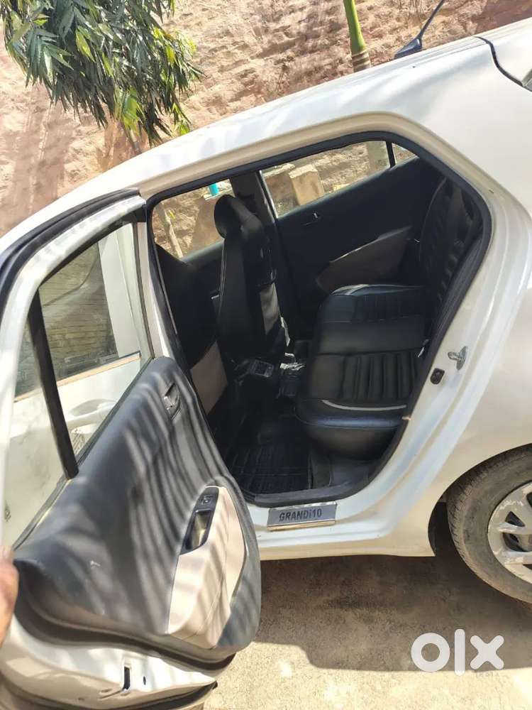 Hyundai Grand I10 2018 Diesel 80000 Km Driven