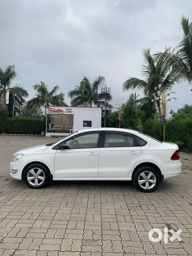 Skoda Rapid 1.5 Tdi Ambition With Alloy Wheel, 2016, Diesel