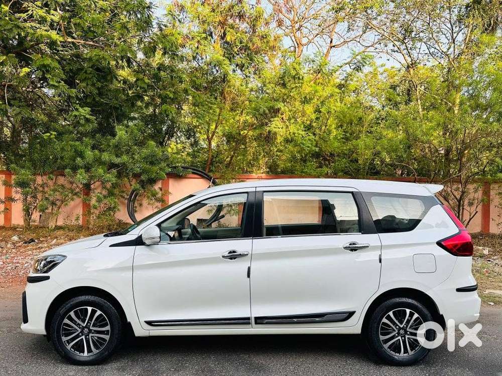 Maruti Suzuki Ertiga Zxi (o) Cng [2022-2023], 2022, Cng & Hybrids
