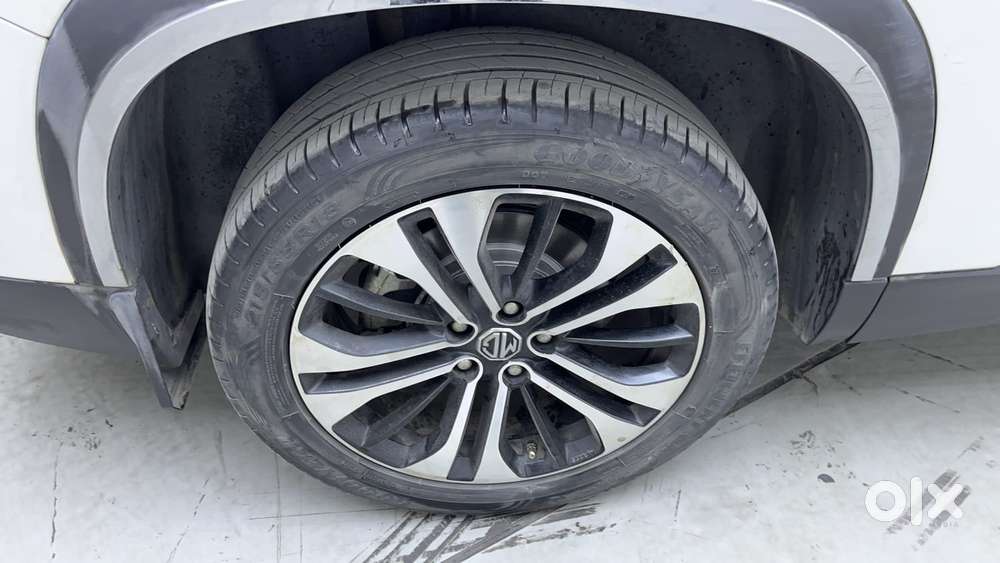 Mg Hector Plus 1.5 Sharp Turbo Cvt 6 Str, 2022, Petrol