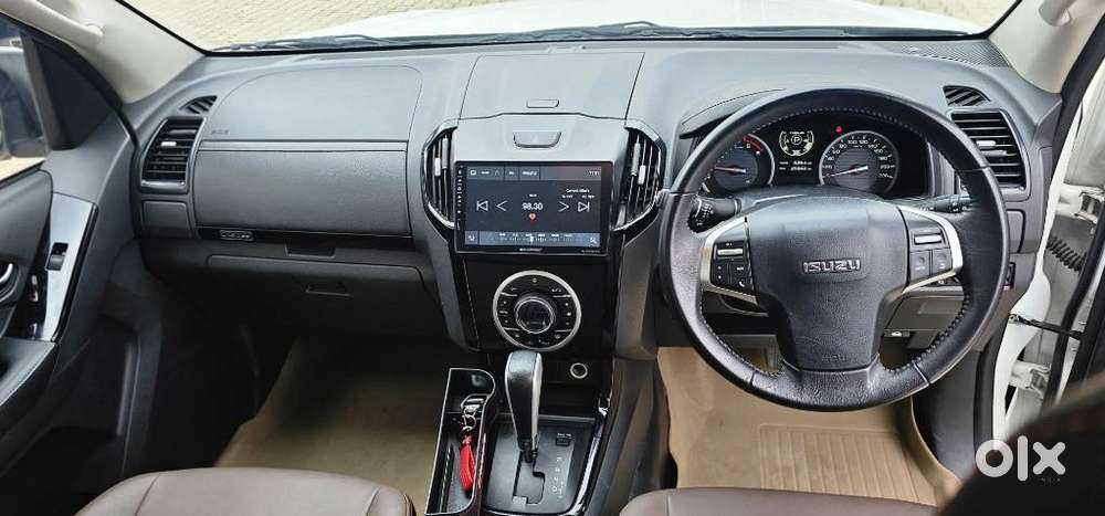 Isuzu V-cross Z Prestige 4x4 At, 2022, Diesel