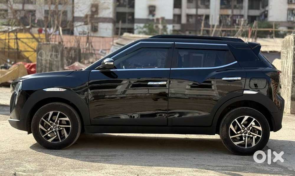 Mahindra Xuv 3xo Ax5 Pm Mt, 2024, Petrol