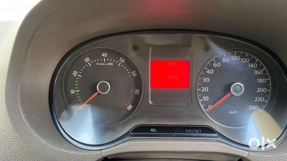 Volkswagen Vento Petrol Highline, 2011, Petrol