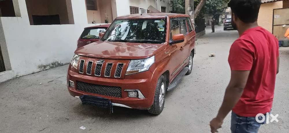 Tuv300 Plus Top Variant