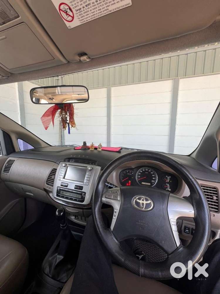 Toyota Innova 2016 Diesel 189000 Km Driven