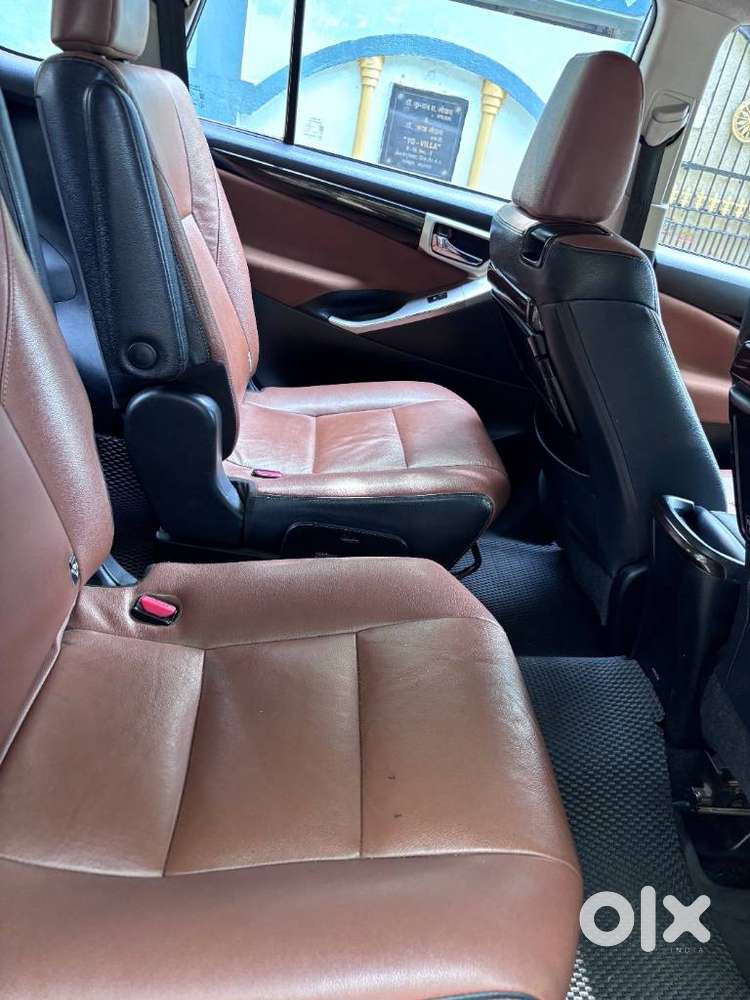 Toyota Innova Crysta 2.8z Automatic, 2019, Diesel