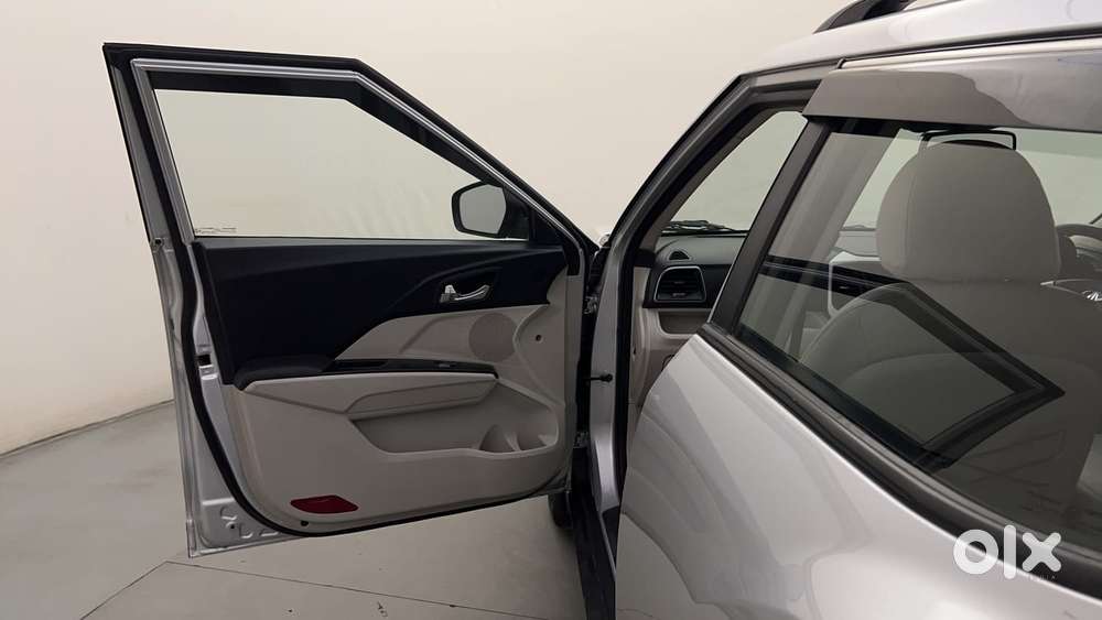 Mahindra Xuv300 W8 Option, 2022, Petrol
