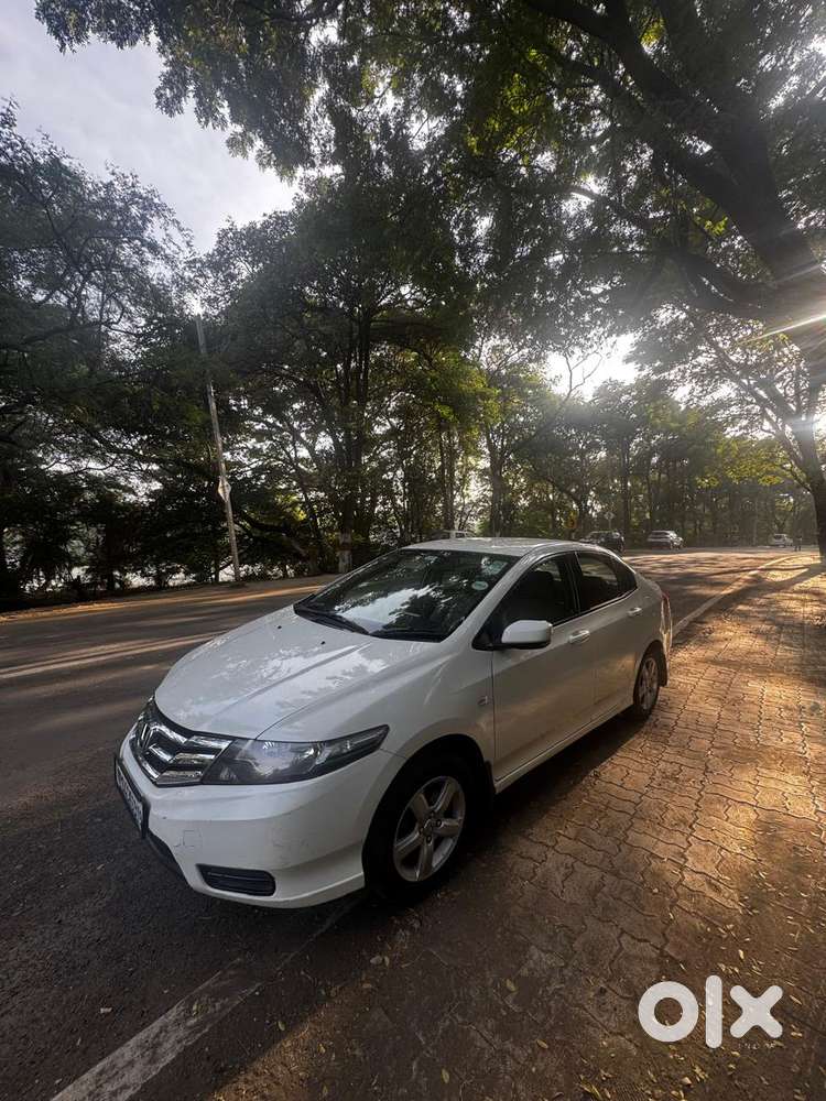 Honda City 1.5 V Cvt I-vtec Mt, 2013, Cng & Hybrids