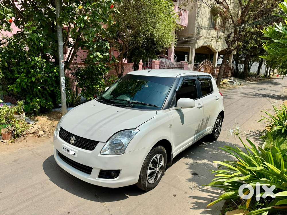 Maruti Suzuki Swift 1.2 Vxi (o), 2011, Petrol