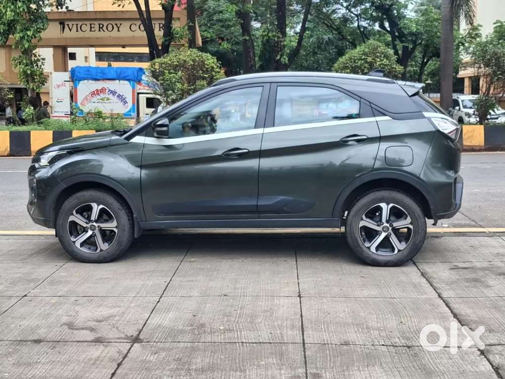 Tata Nexon 1.5 Revotorq Xz Plus Luxs Red Dark Edition Amt, 2023, Pet..