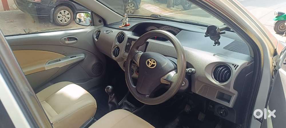 Toyota Etios Liva 2011