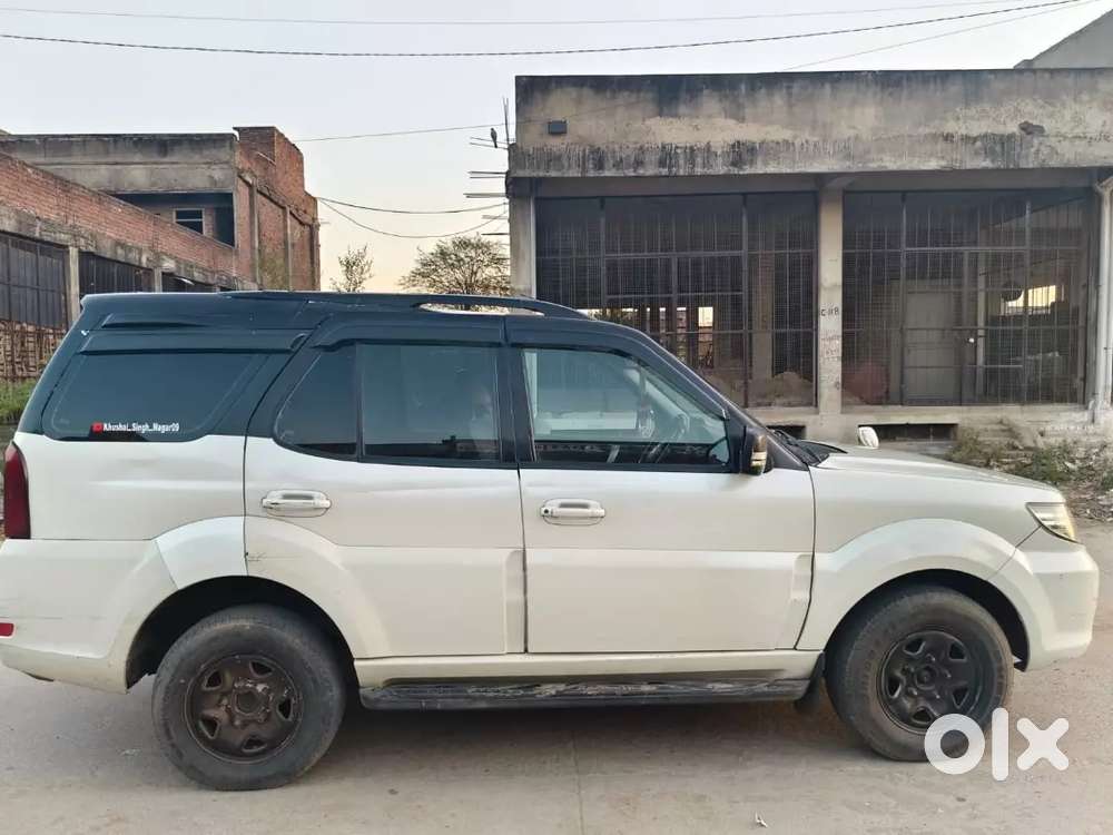 Tata Safari Storme 2016