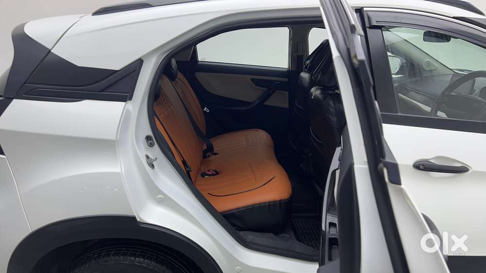 Tata Nexon Pure 1.2 Revotron Petrol 6 Mt, 2024, Petrol