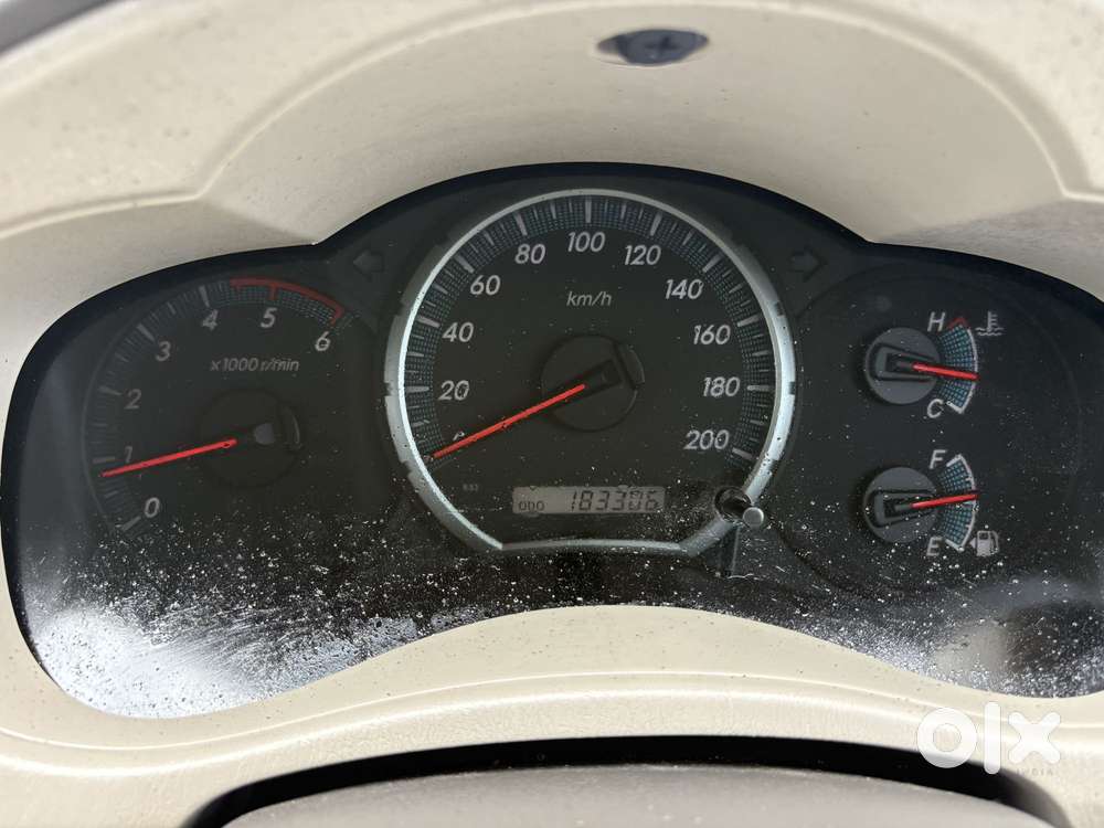 Toyota Innova 2.5 Vx 8 Str Bs-iii, 2013, Diesel