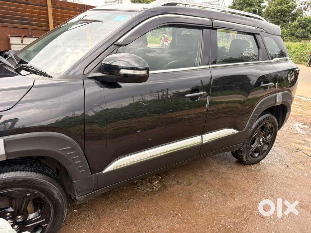 Maruti Suzuki Brezza Petrol Well Maintained