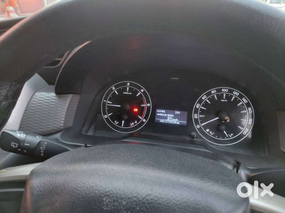 Toyota Innova Crysta 2.4 G Mt 8s, 2016, Diesel