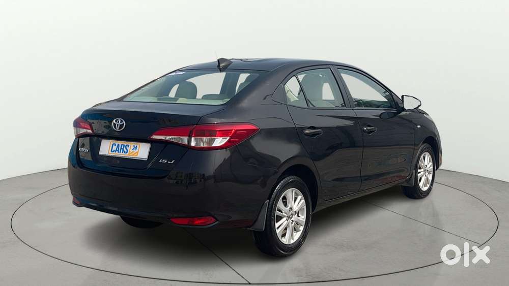 Toyota Yaris J Cvt, 2019, Petrol