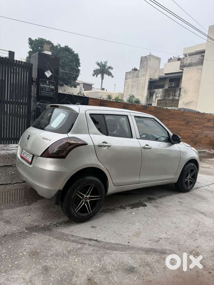 Maruti Suzuki Swift, 2015, Petrol
