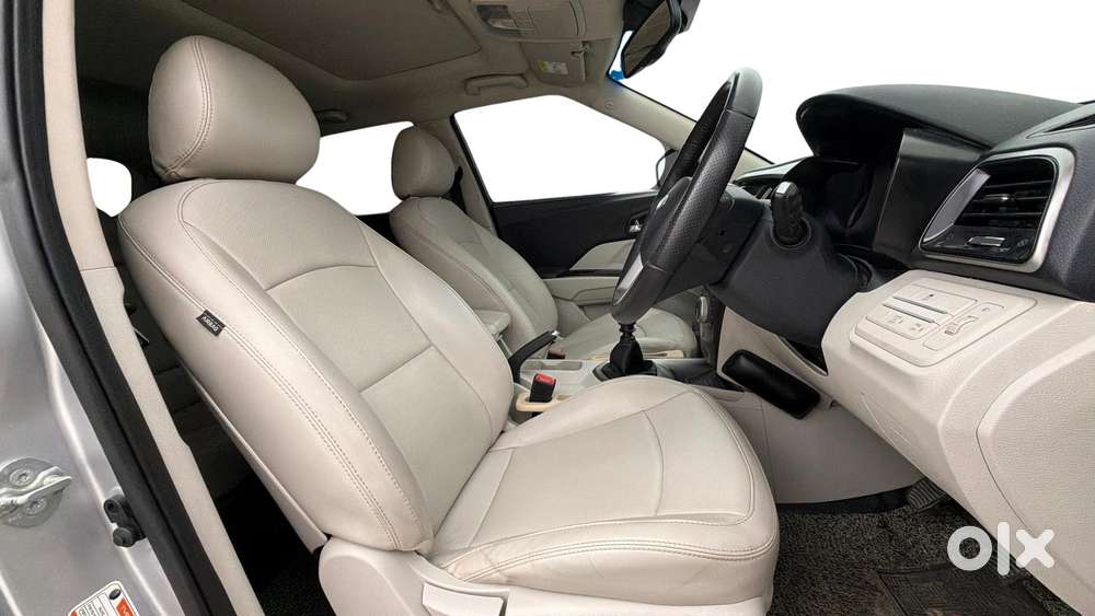 Mahindra Xuv300 W8 Option Diesel, 2022, Diesel