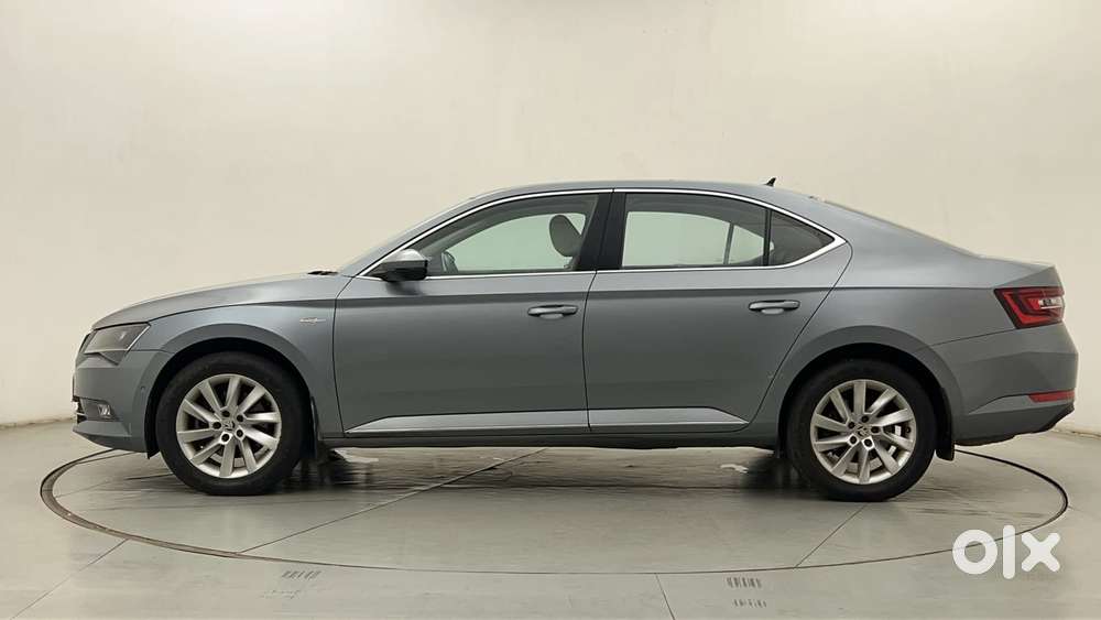 Skoda Superb Lk 1.8 Tsi At, 2018, Petrol