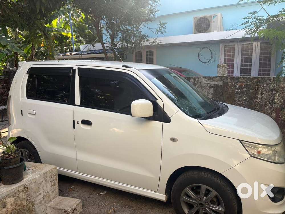 Maruti Suzuki Wagon R Stingray 2015 Petrol Well Maintained