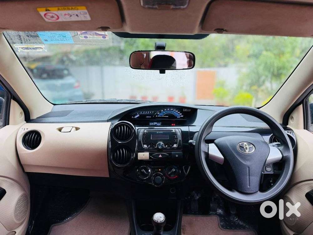 Toyota Etios V, 2019, Petrol