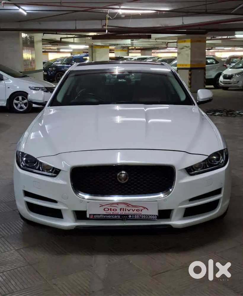 Jaguar Xe 2019 Portfolio Petrol