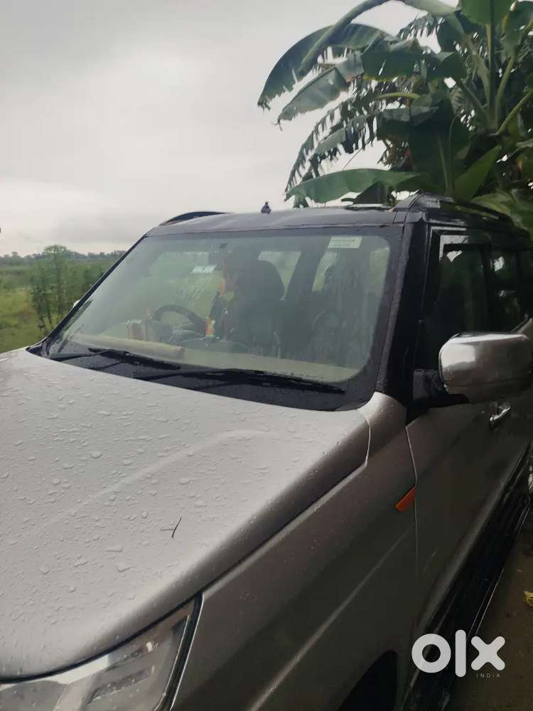 Mahindra Tuv 300 2017 Diesel 100000 Km Driven