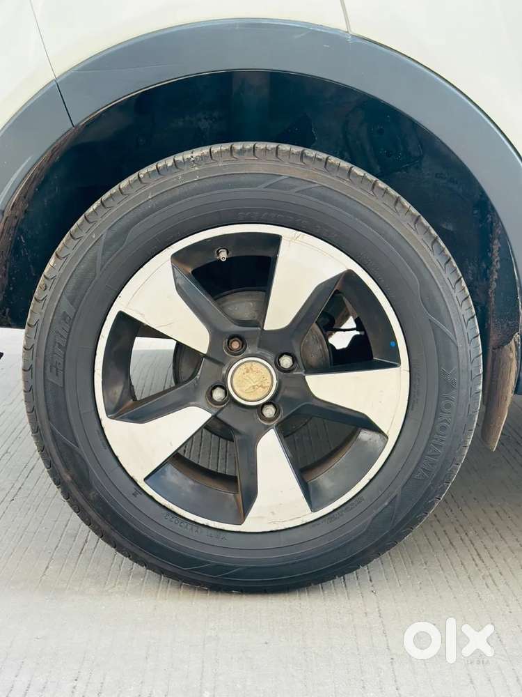Tata Nexon 1.5 Revotorq Xza Plus Dualtone, 2018, Diesel