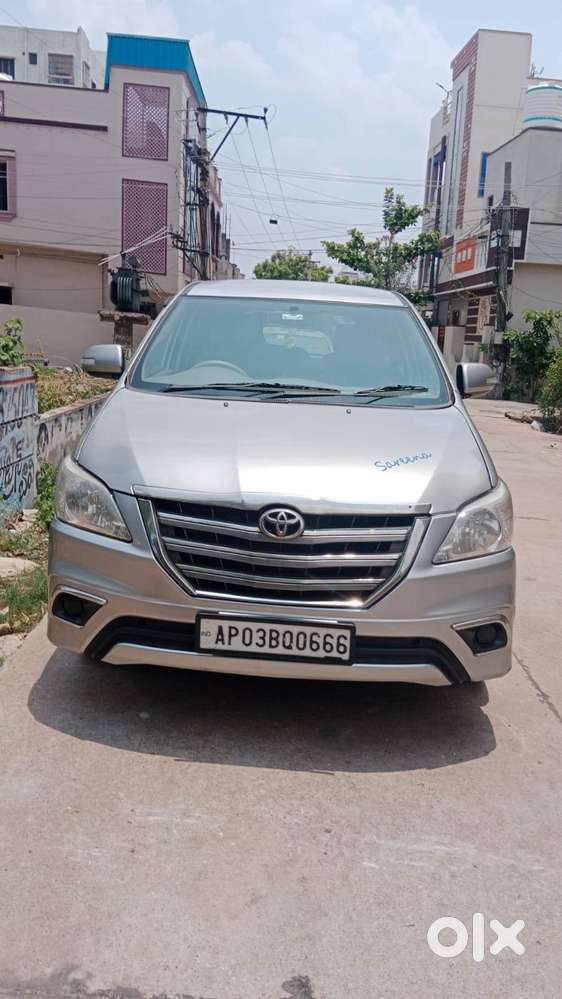 Innova 2015 V Version