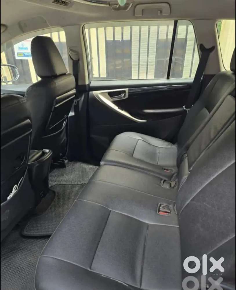 Innova Crysta Mint Fresh Condition